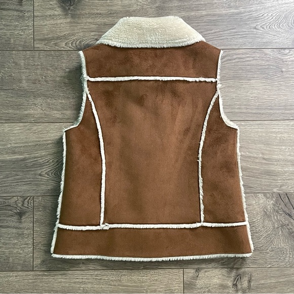 ZARA Girls Outerwear Team Faux Fur Suede Size 7/8 Vest - Picture 3 of 8